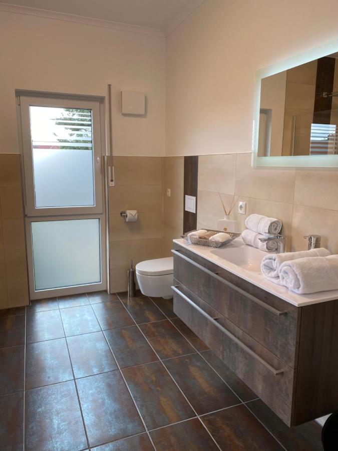 Ambiente Apartments 萨勒河畔瑙姆堡 外观 照片