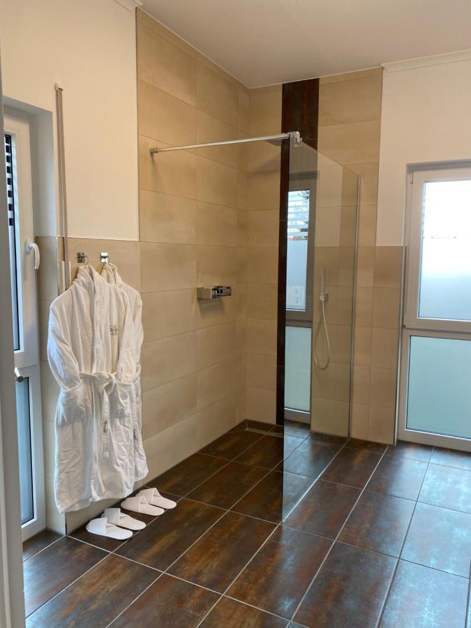 Ambiente Apartments 萨勒河畔瑙姆堡 外观 照片